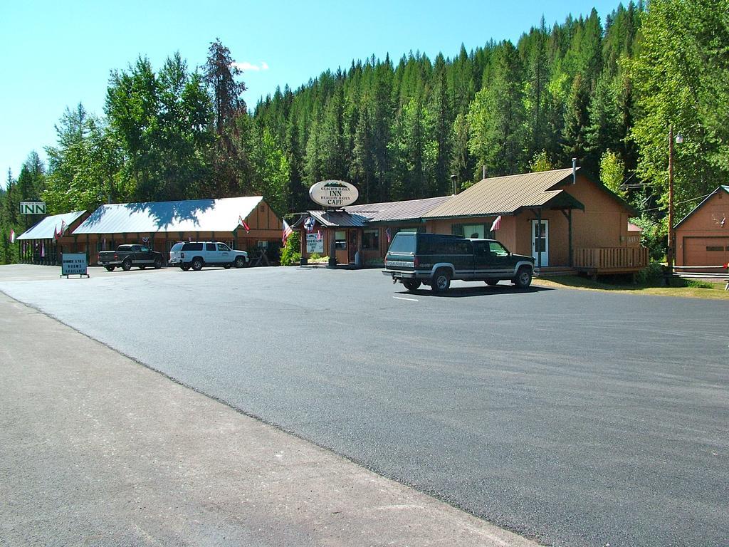 Glacier Haven Inn Pinnacle Exterior photo